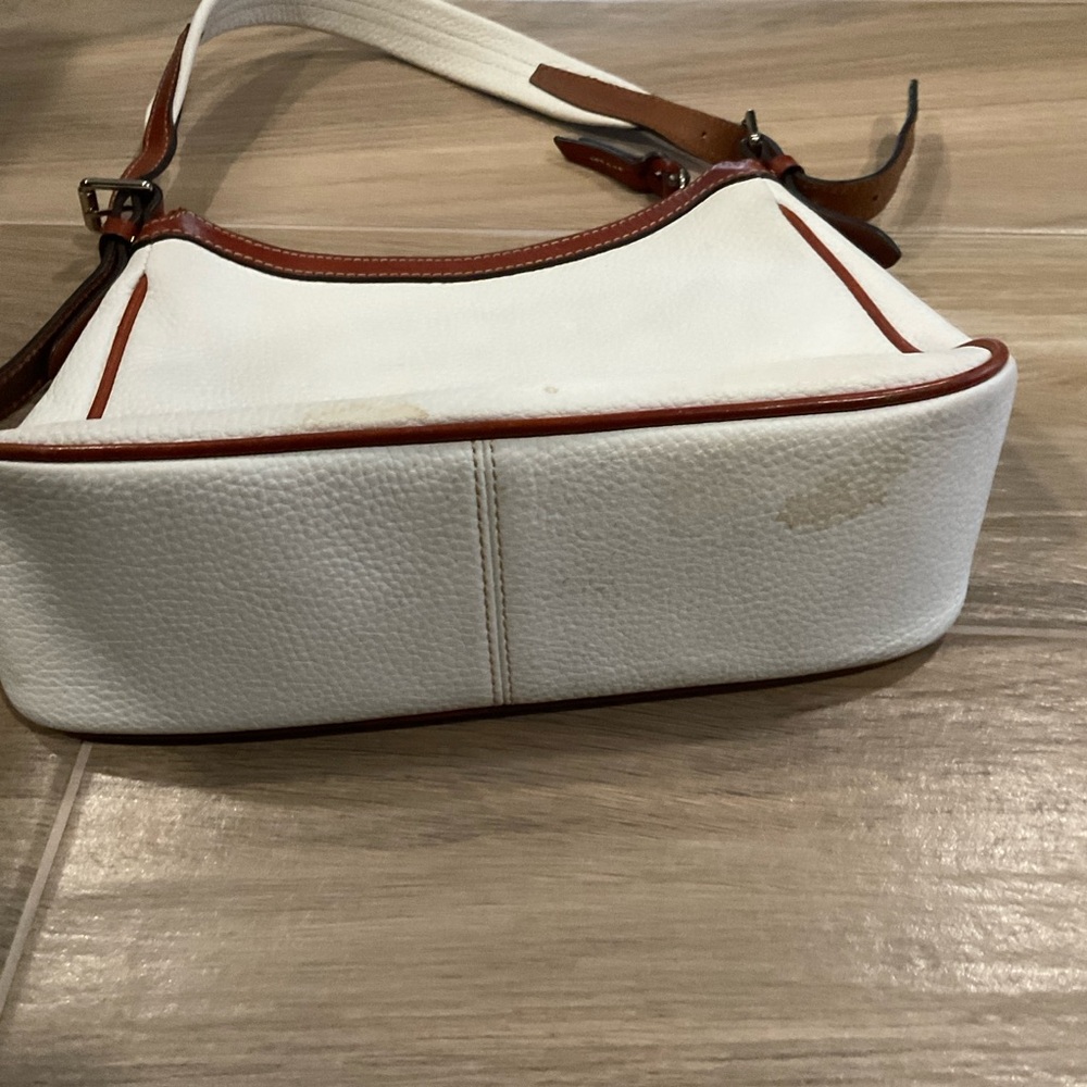 Dooney & Bourke Pebble Grain Hobo Ivory Purse Bag Style j14047206 - Picture 5 of 16
